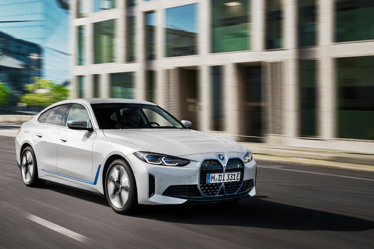 BMW i4 eDrive 40 zdjęcie 1