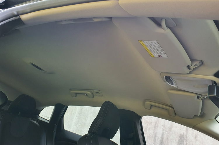 Volvo V40 1.6 D2 115KM # Momentum # Navi # Pół Skóra # Parktronic # Zadbany zdjęcie 29