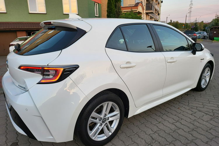 Toyota Corolla 19r Salon Polska 1.8 HYBRID Gwarancja BEZWYPADKOWE zdjęcie 18