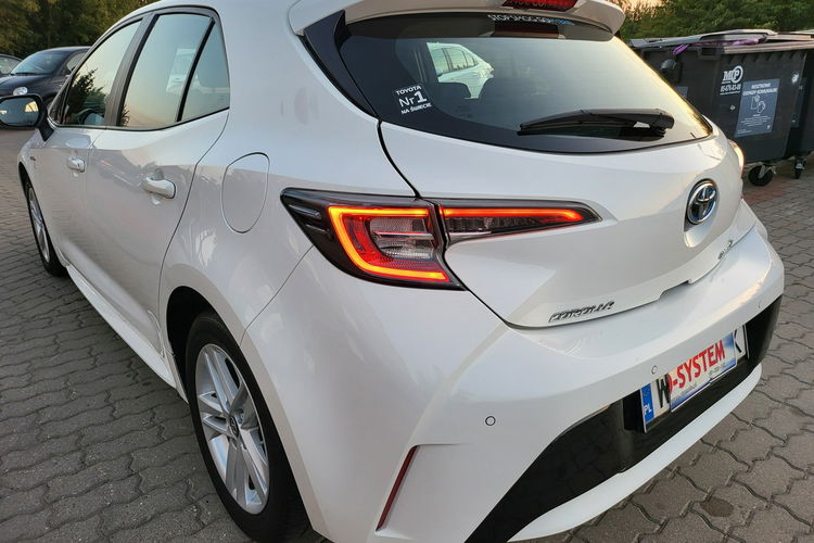 Toyota Corolla 19r Salon Polska 1.8 HYBRID Gwarancja BEZWYPADKOWE zdjęcie 6