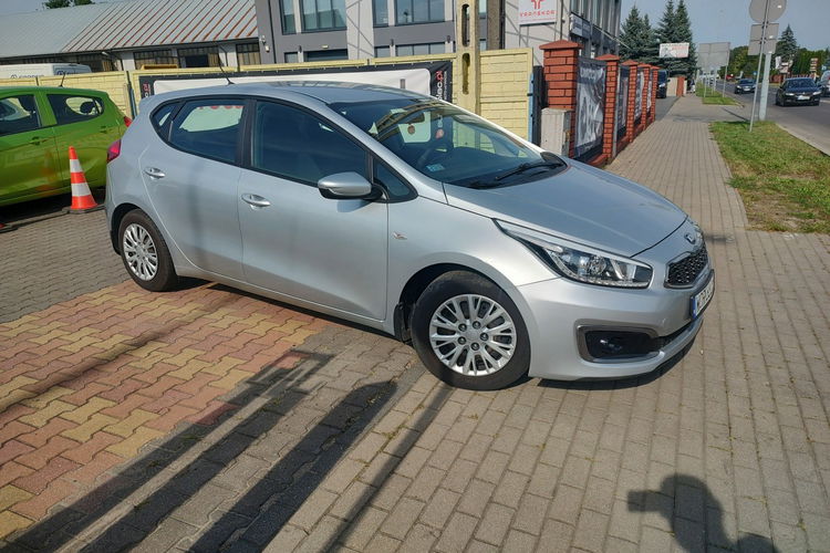 Kia Cee'd 1.6 CRDi 110KM Salon Polska II właściciel zdjęcie 2