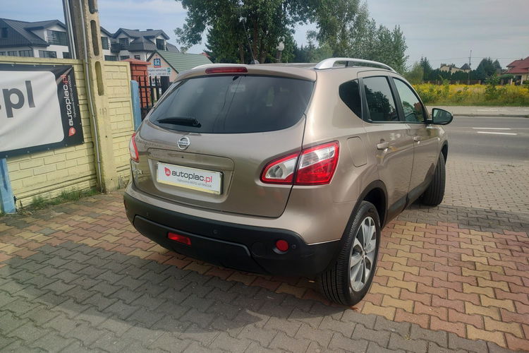 Nissan Qashqai 2.0i 16V 141KM Klimatronic Navi Kamera 360st Automat zdjęcie 6