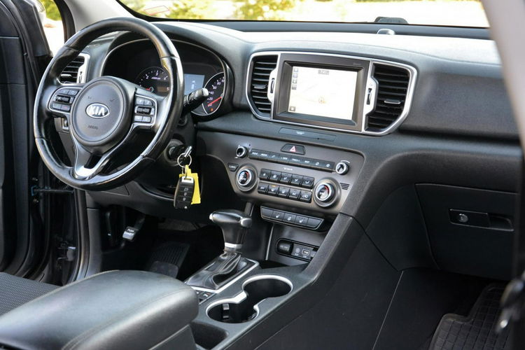 Kia Sportage 1.7CRD-I 141KM Automat Ledy Navi Kamera Asystent Pasa Grz.Kierownica zdjęcie 18