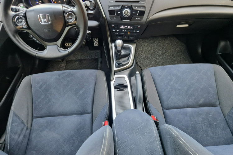 Honda Civic 1.8 benzynka. Led. Kamera. Ksenon zdjęcie 15