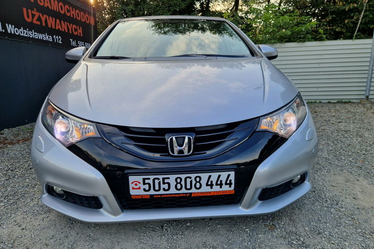 Honda Civic 1.8 benzynka. Led. Kamera. Ksenon zdjęcie 32