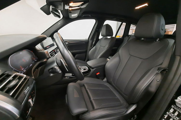 BMW X3 xDrive20d M Pakiet Tempomat Podgrzewane Fotele Dostęp Komfort Relingi zdjęcie 17