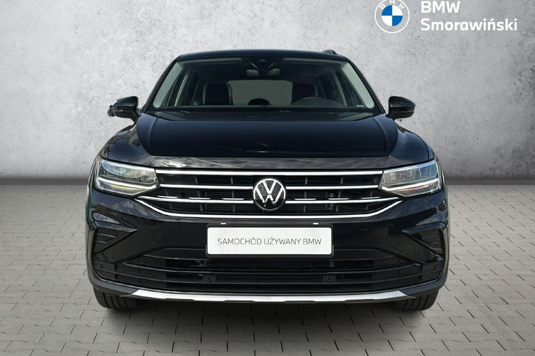 Volkswagen Tiguan Urban Sport Kamera Adaptacyjny Tempomat Grzane Fotele i Kierownica zdjęcie 8