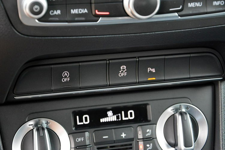 Q3 S-Line Quattro Ledy bi-Xenon Navi Alu18" z Niemiec ASO Audi zdjęcie 30