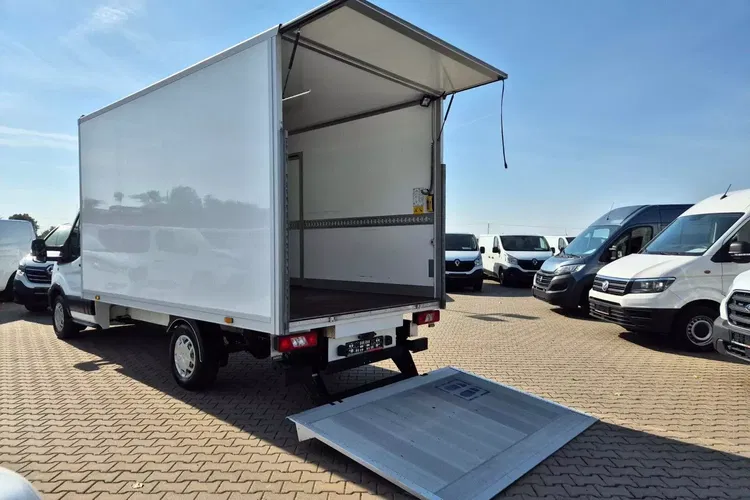 Ford Transit Kontener 8 ePAL 64900zł NETTO 2.0 TdCI/170KM zdjęcie 10