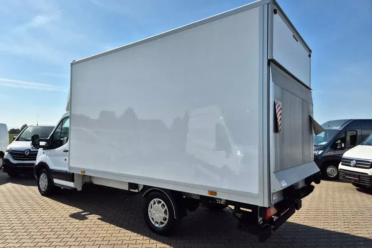 Ford Transit Kontener 8 ePAL 64900zł NETTO 2.0 TdCI/170KM zdjęcie 11