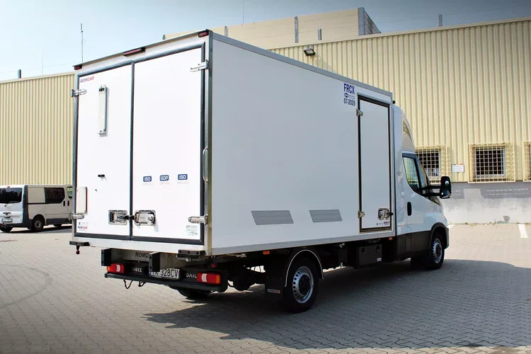 Iveco Daily 35S18 HiMatic / Chłodnia - Multitemp / Wejkama / Międzynarodowa zdjęcie 11