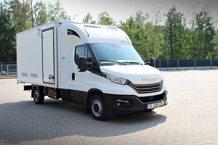 Iveco Daily 35S18 HiMatic / Chłodnia - Multitemp / Wejkama / Międzynarodowa zdjęcie 13