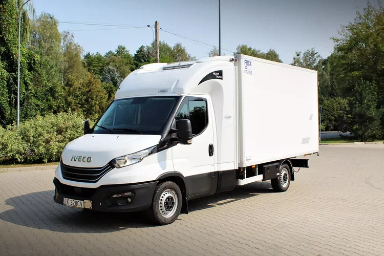Iveco Daily 35S18 HiMatic / Chłodnia - Multitemp / Wejkama / Międzynarodowa zdjęcie 2