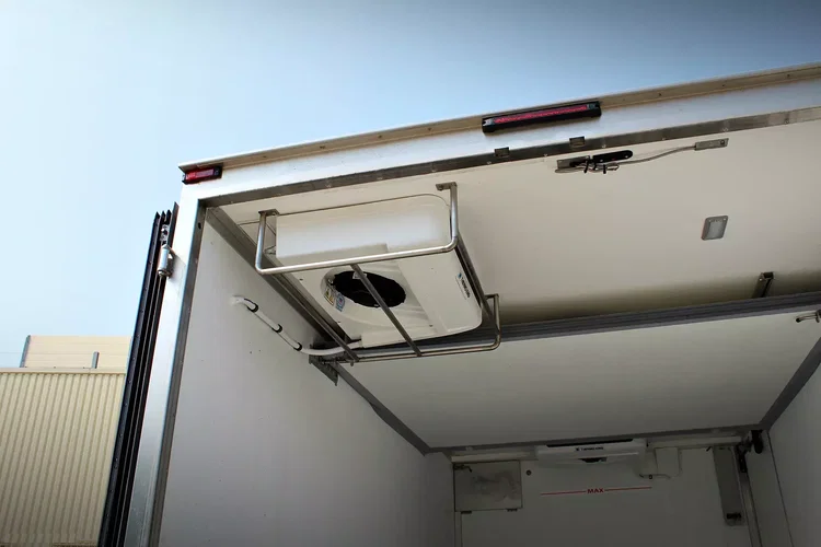 Iveco Daily 35S18 HiMatic / Chłodnia - Multitemp / Wejkama / Międzynarodowa zdjęcie 34