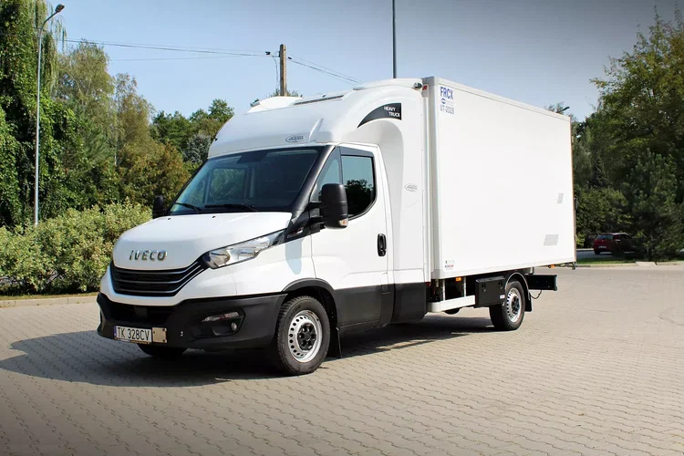 Iveco Daily 35S18 HiMatic / Chłodnia - Multitemp / Wejkama / Międzynarodowa zdjęcie 4