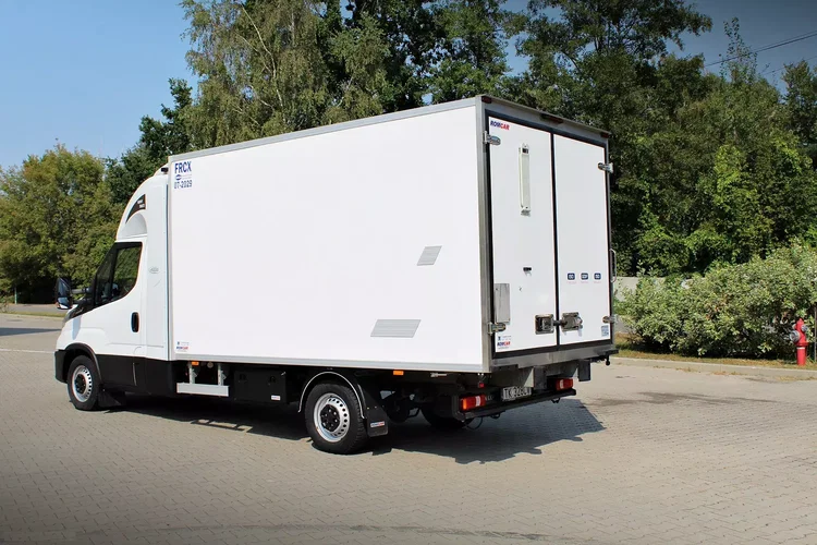 Iveco Daily 35S18 HiMatic / Chłodnia - Multitemp / Wejkama / Międzynarodowa zdjęcie 6
