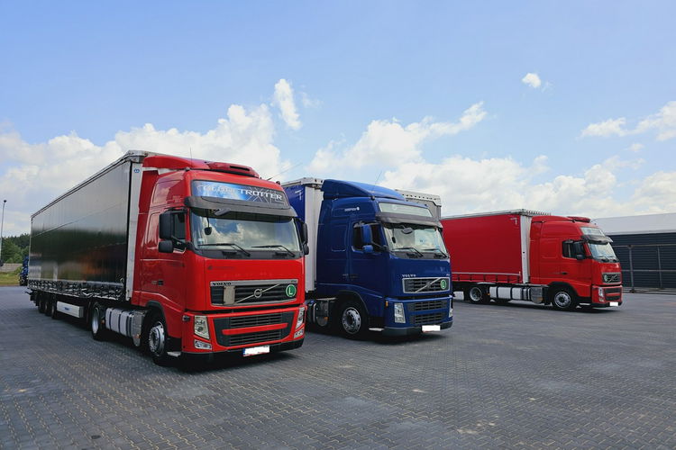 Volvo FH13 XXL 420 2011 r MEGA klima dachowa + KRONE FH13 XXL 420 2011 r MEGA low deck + KRONE zdjęcie 19