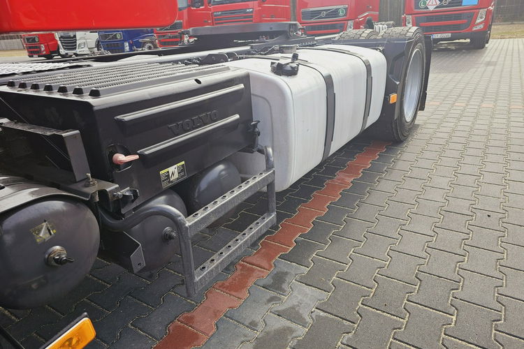Volvo FH13 XXL 420 2011 r MEGA klima dachowa + KRONE FH13 XXL 420 2011 r MEGA low deck + KRONE zdjęcie 31