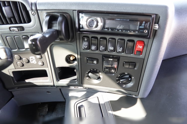 Scania P360 / 4x2 / WYWROTKA 3 STRONNY KIPPER / EURO 6 / 2016 /  zdjęcie 31