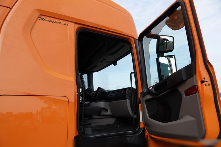 Scania R 450 / PEŁNY ADR / RETARDER / 2019 ROK / PO ZŁOTYM KONTRAKCIE SERWISOWYM zdjęcie 37