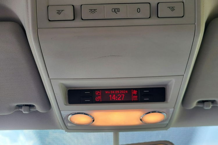 Volkswagen Multivan 2.5tdi 131km Highline Automat 7 osobowy kamera cofania nawigacja zdjęcie 18