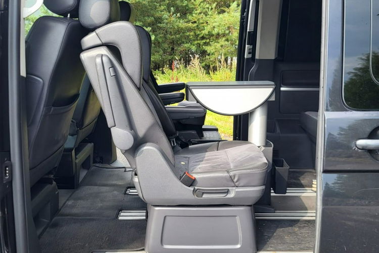 Volkswagen Multivan 2.5tdi 131km Highline Automat 7 osobowy kamera cofania nawigacja zdjęcie 22