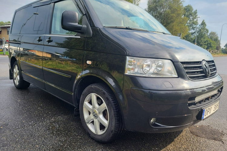 Volkswagen Multivan 2.5tdi 131km Highline Automat 7 osobowy kamera cofania nawigacja zdjęcie 7