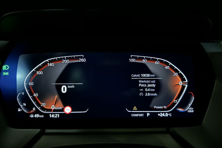 BMW 118 M Pakiet Grzaane Fotele Tempomat Active Guard + LEDy Dostęp Komfort zdjęcie 25