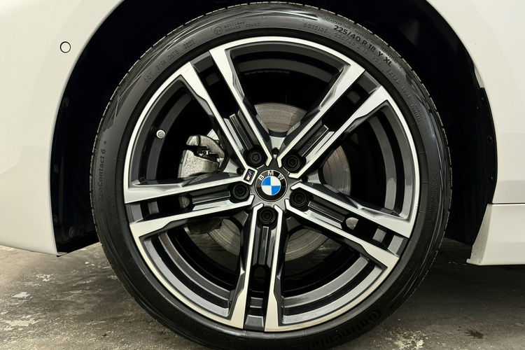 BMW 118 M Pakiet Grzaane Fotele Tempomat Active Guard + LEDy Dostęp Komfort zdjęcie 9
