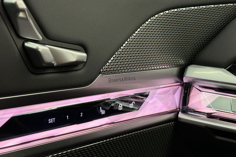 BMW 740 740d xDrive M Pakiet PRO Wielofunkcyjne Komforty z Pamięcią Bowers Hak zdjęcie 31