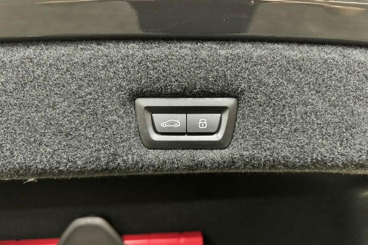 BMW 740 740d xDrive M Pakiet PRO Wielofunkcyjne Komforty z Pamięcią Bowers Hak zdjęcie 39
