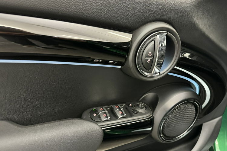 MINI Cooper Podgrzewane Fotele Tempomat Kamera Cofania Dostęp Komfort Ambient LED zdjęcie 16
