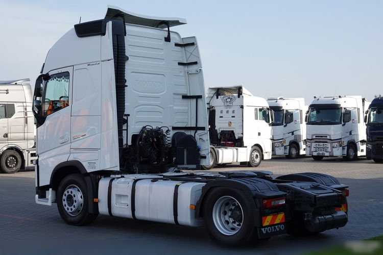 Volvo FH 500 / XXL / 2018 ROK / OPONY 100 % / PO KONTRAKCIE SERWISOWYM / zdjęcie 8