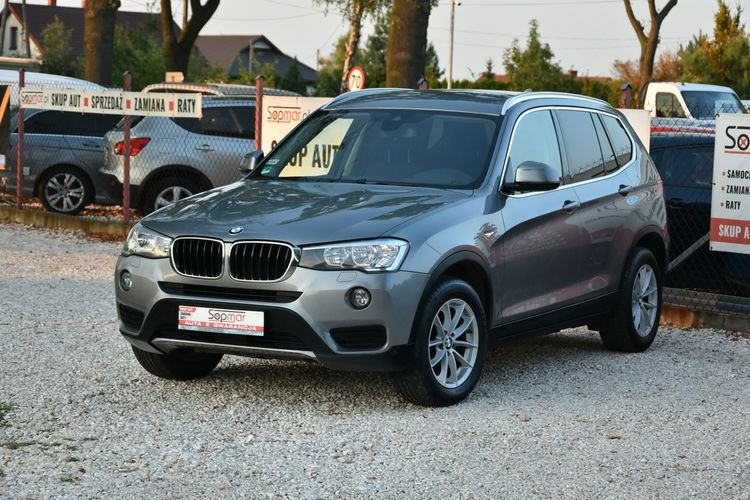 BMW X3 2.0d Automat 2015r. HeadUp el. klapa Keyless Kamera HKaudio rolety HAK zdjęcie 2