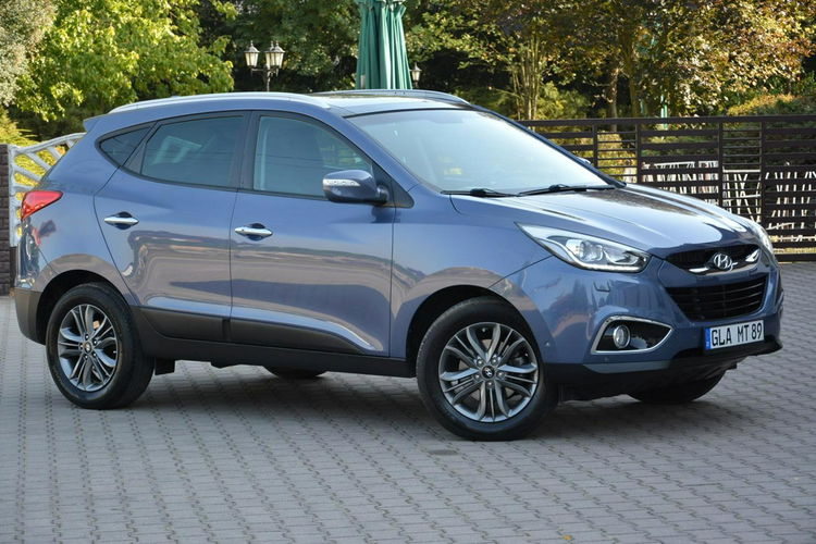 Hyundai ix35 Lift Premium 4WD Xenon Ledy Skóry Panorama Webasto 2xParkt Park Assist zdjęcie 11