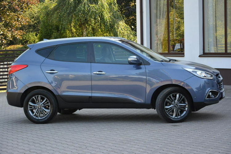 Hyundai ix35 Lift Premium 4WD Xenon Ledy Skóry Panorama Webasto 2xParkt Park Assist zdjęcie 12
