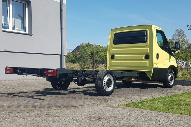 Iveco Daily PODWOZIE RAMA DO ZABUDOWY WIDEL KLIMA 35S13 MANUAL DMC 3500 KG zdjęcie 29