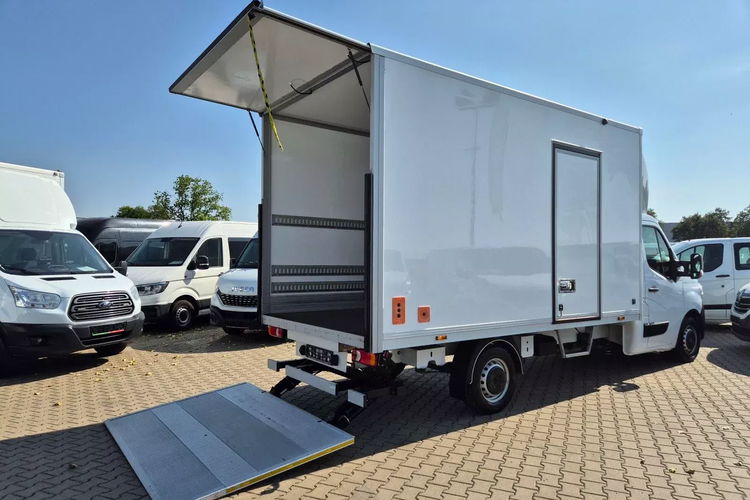 Renault Master Kontener 8 ePAL 89900zł NETTO 2.3 dCI/150KM zdjęcie 9