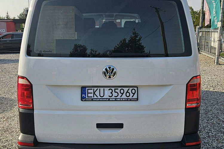 Volkswagen Transporter T6 Pack klim długi navi doka 6 osób zdjęcie 16