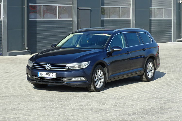 Volkswagen Passat 2.0 TDI, Automatyczna skrzynia , zmieniony rozrząd, Faktura VAT Marża zdjęcie 2