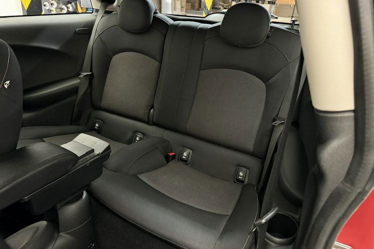 MINI ONE One Zabezpieczenie Kół Klimatyzacja Aktywna ochrona pieszych Salon PL zdjęcie 21
