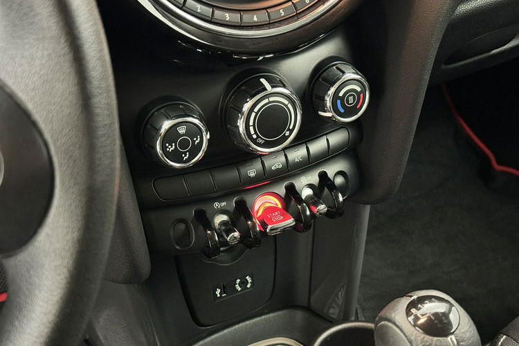 MINI ONE One Zabezpieczenie Kół Klimatyzacja Aktywna ochrona pieszych Salon PL zdjęcie 25