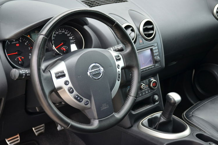 Nissan Qashqai Biały Zarejestrowany 1.6i 16V Lift Panorama Navi Skóra DVD Kamera zdjęcie 22