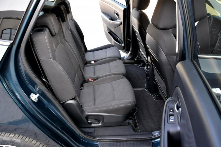 Carens 1.6Gdi(135KM) Lift 7-Foteli Ledy Navi Kamera 2xParkt. Aso Kia Model 18 zdjęcie 17