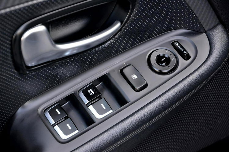 Carens 1.6Gdi(135KM) Lift 7-Foteli Ledy Navi Kamera 2xParkt. Aso Kia Model 18 zdjęcie 29