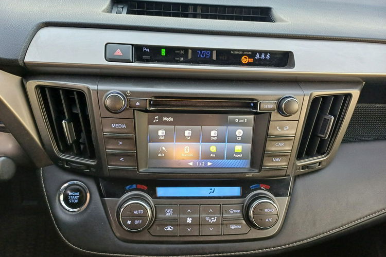 Toyota RAV-4 2.0 D-4D 124KM Nawigacja Kamera Cofania zdjęcie 22