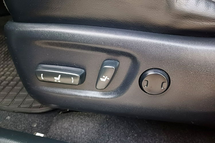 Toyota RAV-4 2.0 D-4D 124KM Nawigacja Kamera Cofania zdjęcie 27