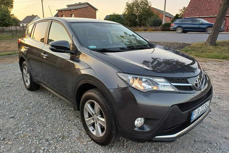 Toyota RAV-4 2.0 D-4D 124KM Nawigacja Kamera Cofania zdjęcie 4