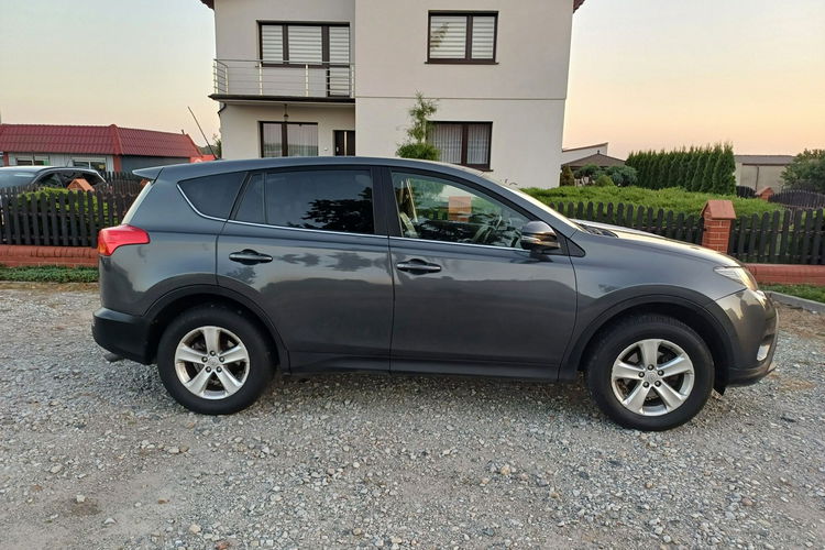 Toyota RAV-4 2.0 D-4D 124KM Nawigacja Kamera Cofania zdjęcie 9