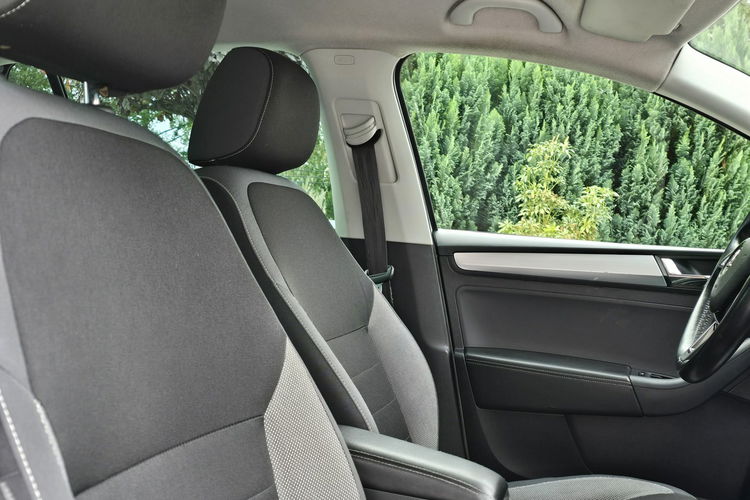 Skoda RAPID 1.0 TSI 95KM Style / Bezwypadkowa zdjęcie 13